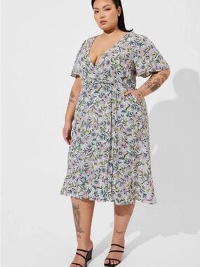 Torrid Floral Print V-Neck Midi Dress in Gray and Green